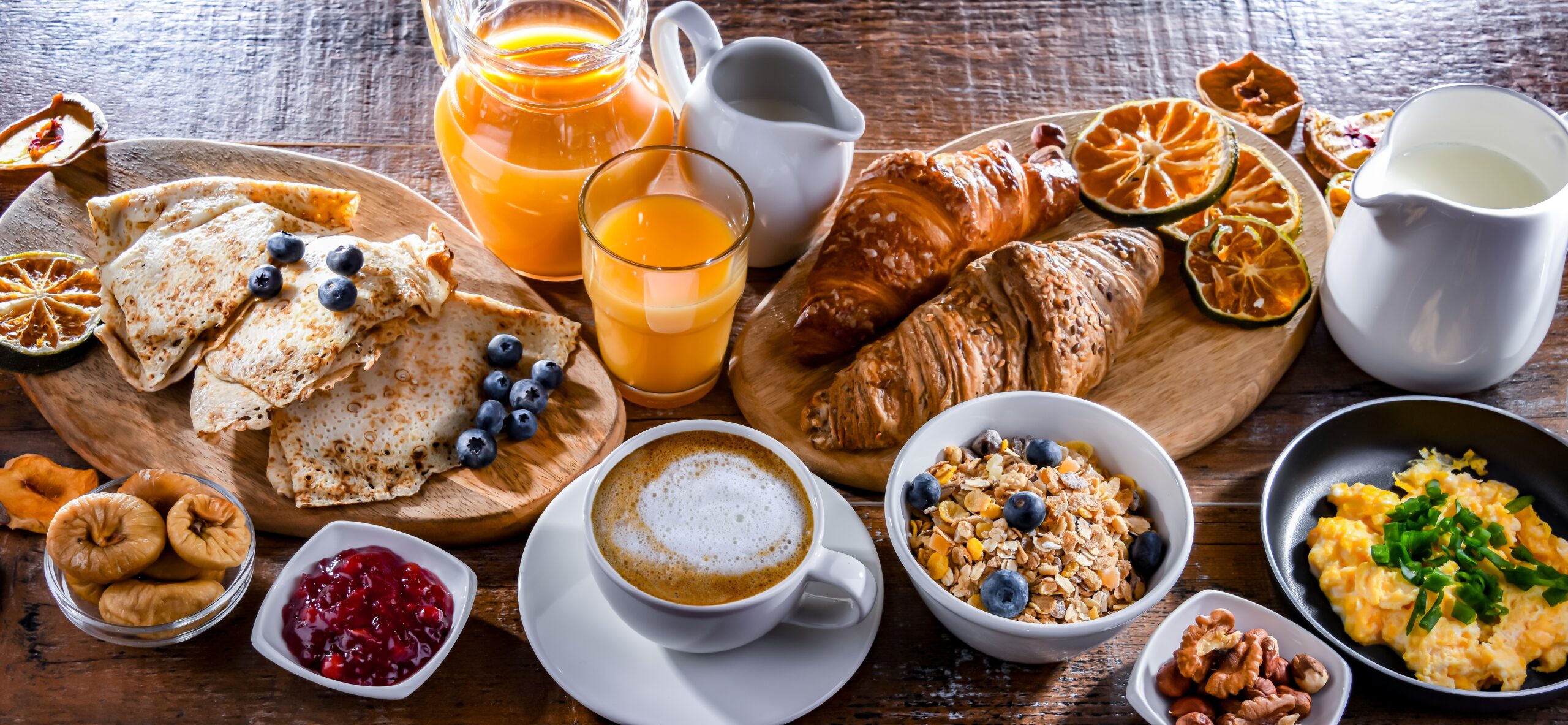 Breakfast,Served,With,Coffee,,Orange,Juice,,Scrambled,Eggs,,Cereals,,Pancakes
